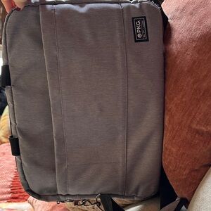 PKG Laptop Bag! Classy and Stylish!